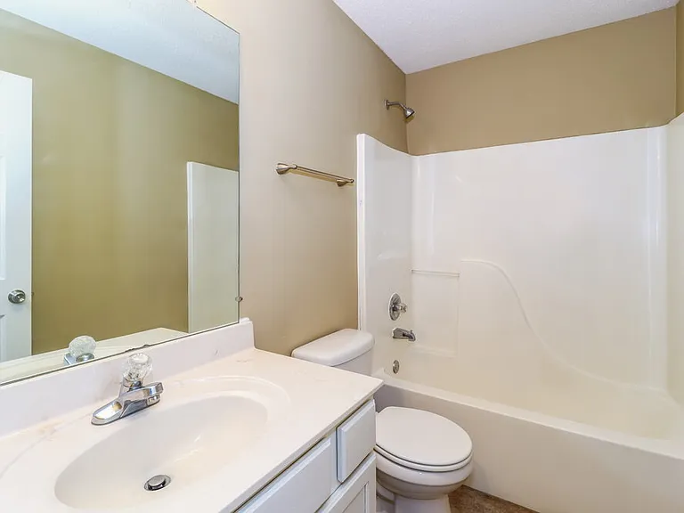 4551 Blue River Dr — Photo 16