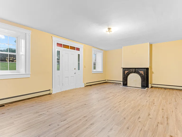 18429 Middletown Rd — Photo 12