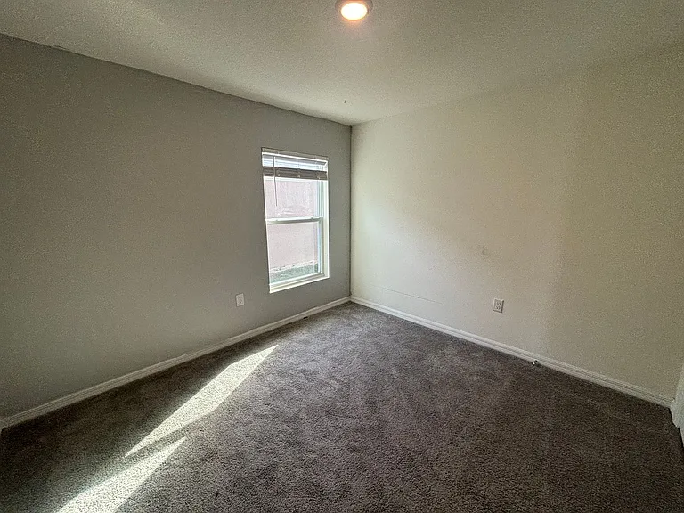 8940 SW 50th Ter — Photo 7
