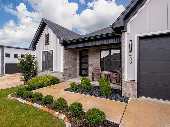 5th image of 408 Rosemary Way