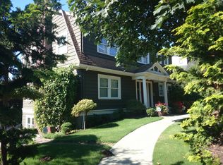 223 Prospect St, Seattle, WA 98109