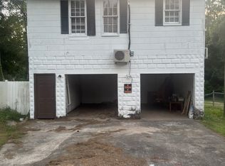 422 4th St SW #422, Moultrie, GA 31768