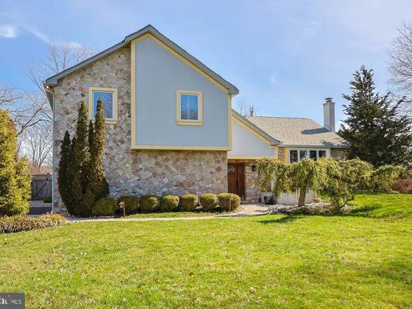 61 W Pickering Bnd, Richboro, PA 18954