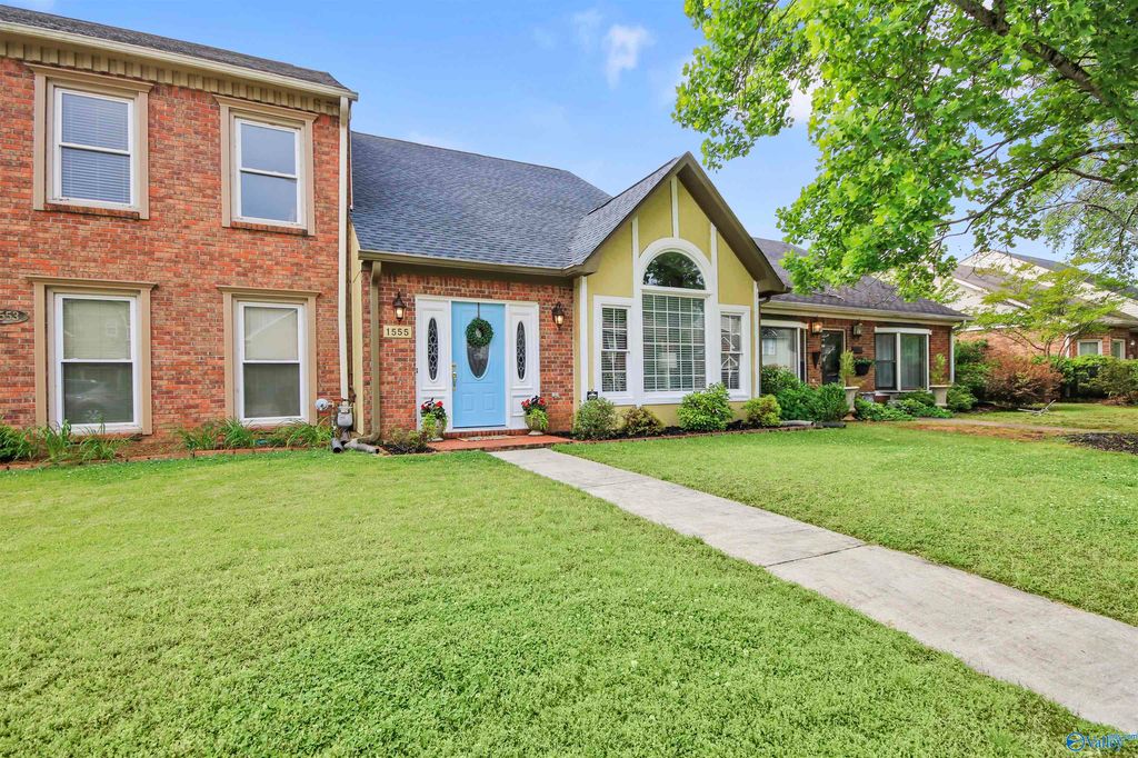 1555 River Bend Pl SE, Decatur, AL - View 5