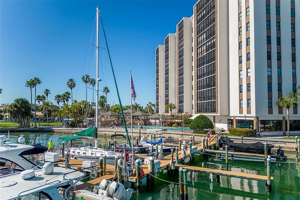 2 bed, 2.0 bath, 1065 sqft, $2,200 — Photo 4