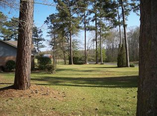 64 Montgomery Rd SW, Summit, MS 39666