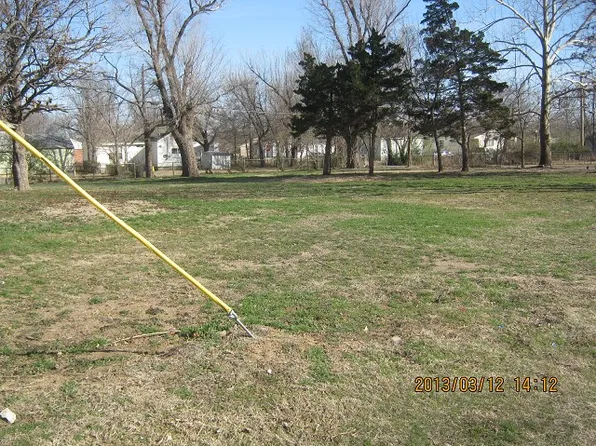 2233 N Evanston Pl, Tulsa, OK 74110