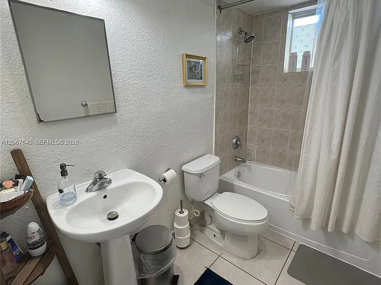 458 SW 10th St #4 — Photo 13