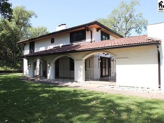3rd image of 31 Linksland Dr