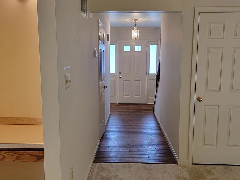 279 Terrie Dr — Photo 15