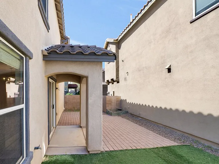 150 W Paseo Celestial — Photo 17