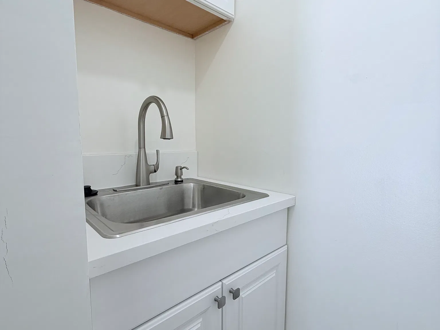 Studio, 350 sqft, $1,395 — Photo 4