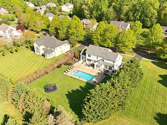 3rd image of 509 Firestone Dr