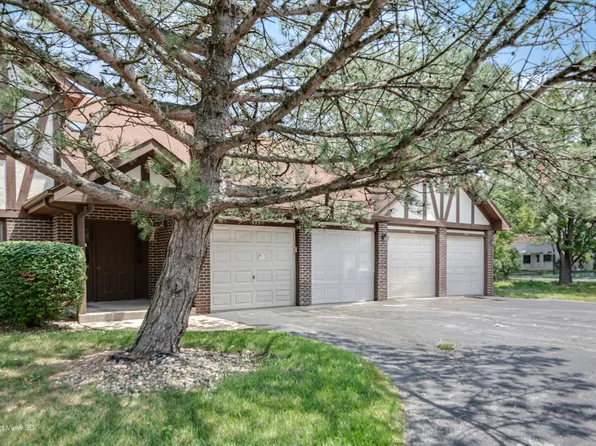923 Patricia Ln #4, Crete, IL 60417