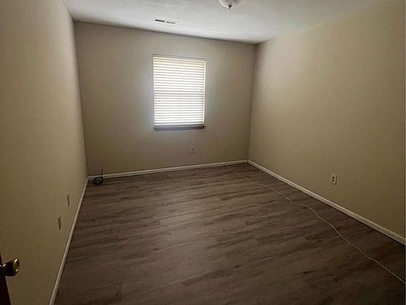 5th image of 362 E Chris Dr #364