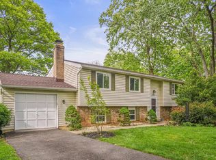 9001 Bannister Ln, Gaithersburg, MD 20879