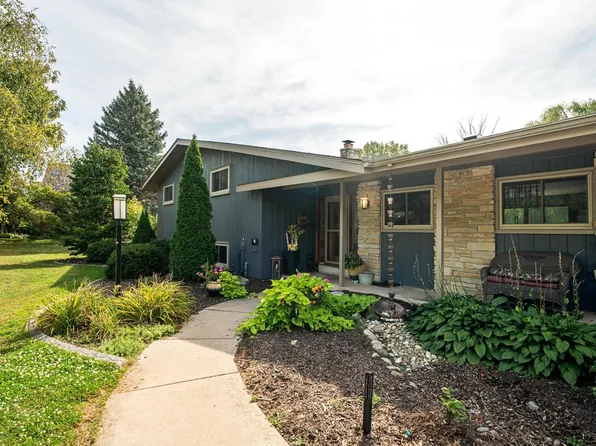 8201 Fairmont LANE, Greendale, WI 53129