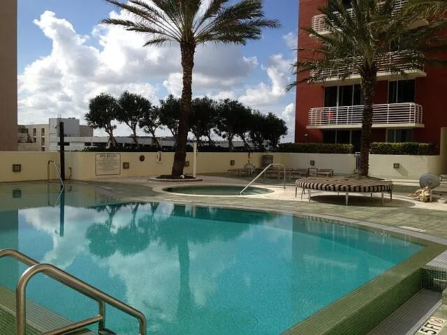 1551 N Flagler Dr #Penthouse L3-L3 — Photo 12