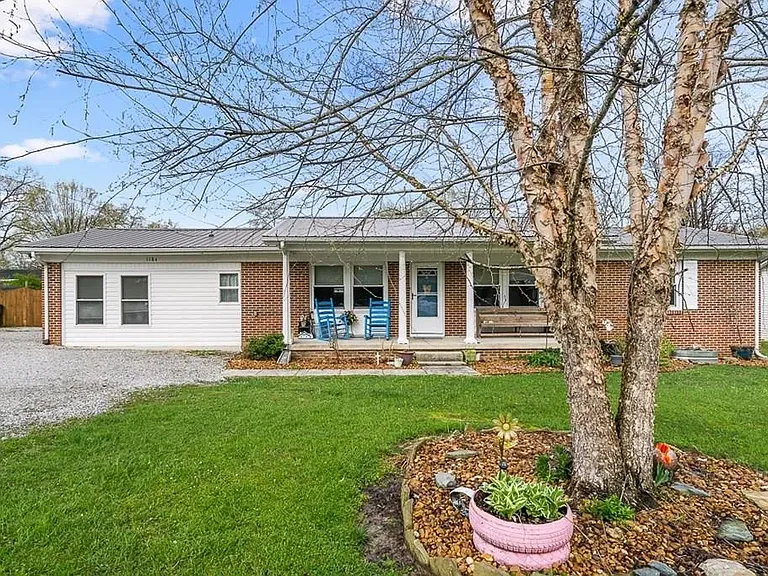 1184 Glenwood Dr — Photo 11