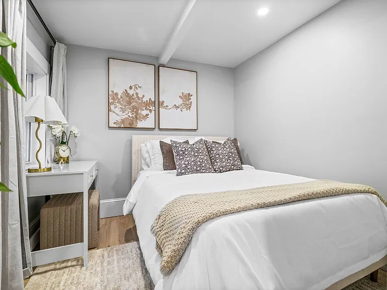 7 Dickson St #2G — Photo 11