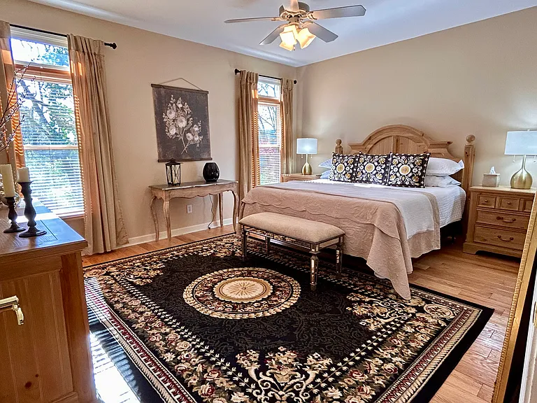 517 Rivercrest Cv — Photo 17