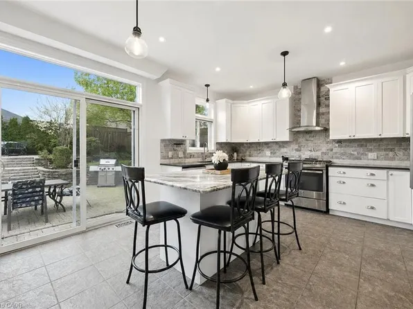 7 Hardy St, Guelph, ON N1E 5G4