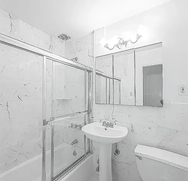 210 E 83rd St #5B — Photo 5