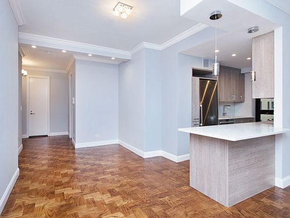 2nd image of 415-423 E 54th St APT 6E