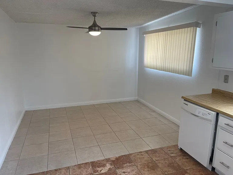 5055 Blanton Dr — Photo 21