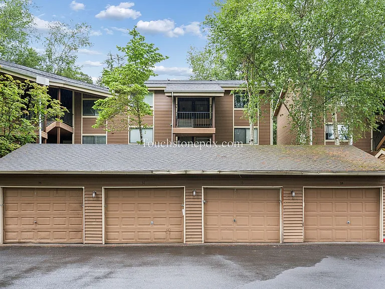 9977 SE Talbert St — Photo 25