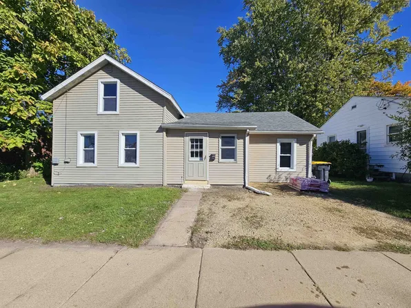 310 Woodard Ave, Tomah, WI 54660