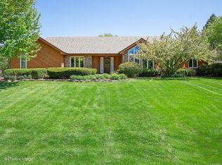 1S411 Cantigny Dr, Winfield, IL 60190