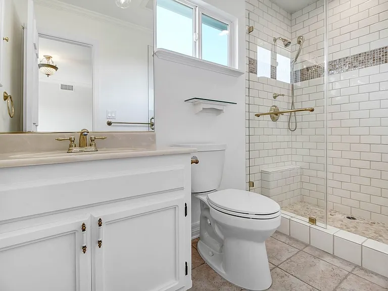 2401 Olive Ave — Photo 14