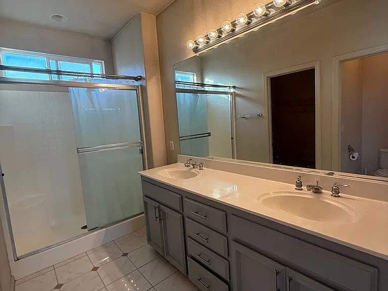 9732 Marianna Way — Photo 15
