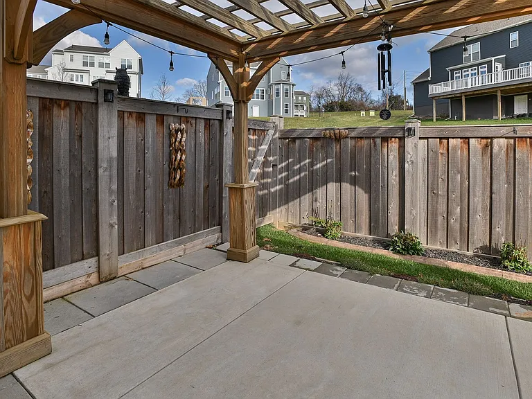 3118 Grove Ct — Photo 43