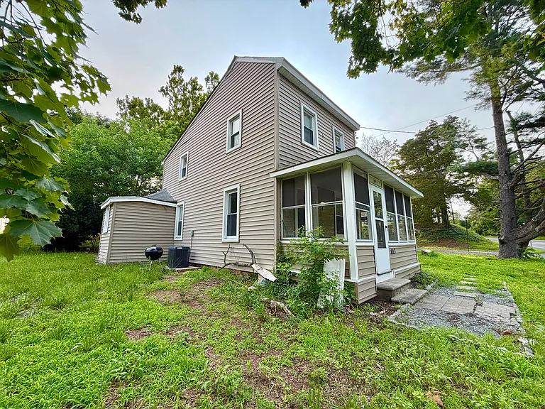 403 Mantua Blvd — Photo 3