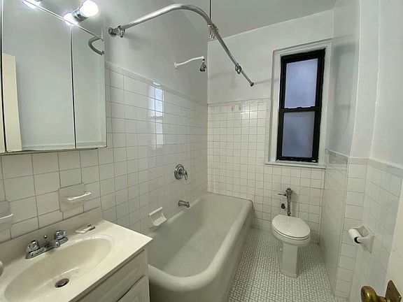 4th image of 82-46 Lefferts Blvd #4AA