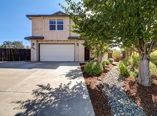 3863 Indian Wells Ln, Redding, CA 96002