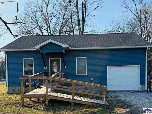 2028 N 1st St, Terre Haute, IN 47803