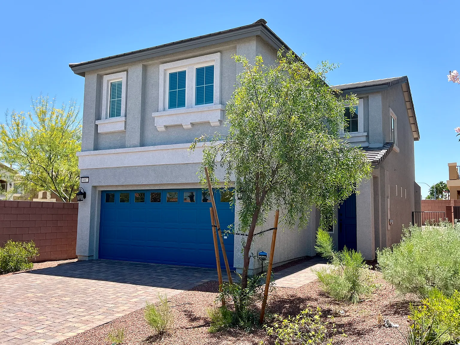 4 bed, 2.5 bath, 2161 sqft, $2,400 — Photo 1