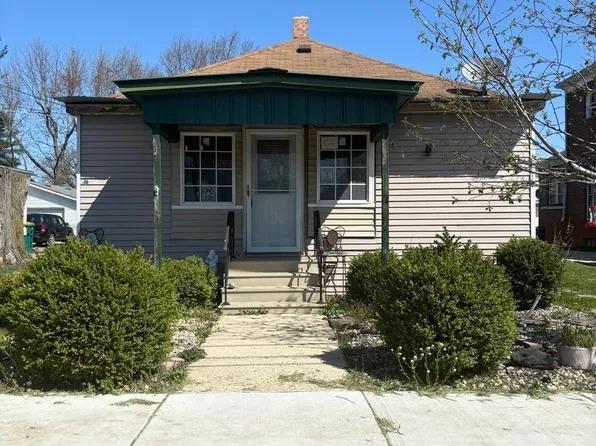 212 E 12th St, Streator, IL 61364