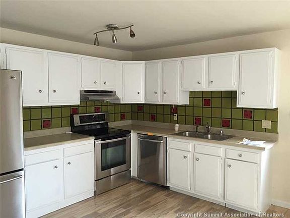 4th image of 596 Eagle Drive UNIT 2