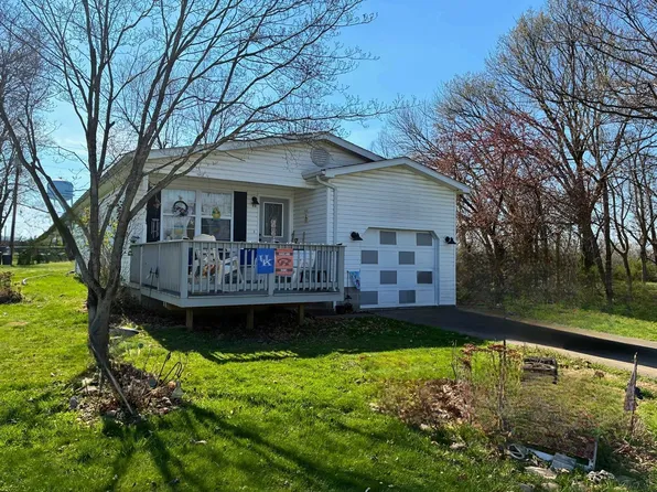 810 Hoffman Ave, Worthington, KY 41183