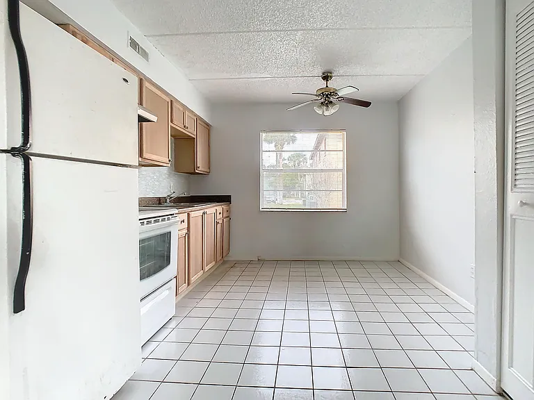 694 Michigan Ct #2 — Photo 18