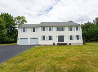 15 Tiger Lily Trl, Rehoboth, MA 02769