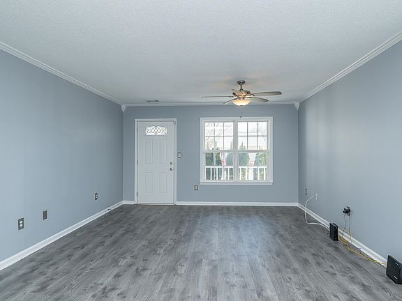 4th image of 508 Sierra Ridge Ct