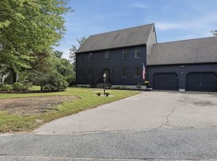 6 Laurel Rd, Blackstone, MA 01504