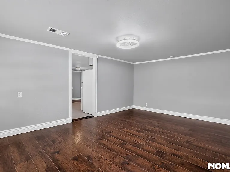 708 S Chestnut St — Photo 9