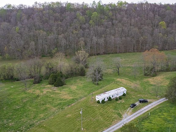 4th image of 109 Creek Bend Ln