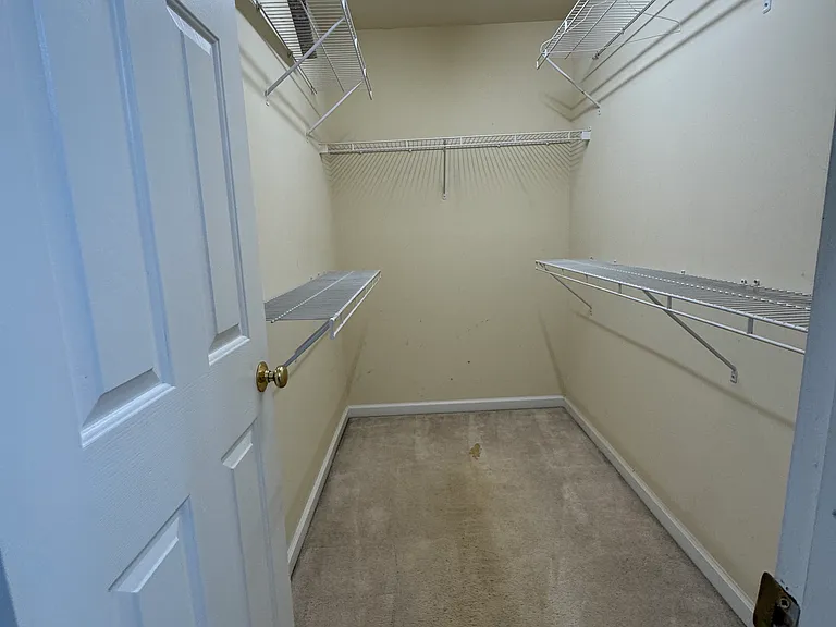 3975 Howell Park Rd — Photo 9